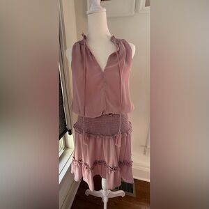 Wild Fern Boutique Tiered Vneck Dress. Mauve. Size Medium.